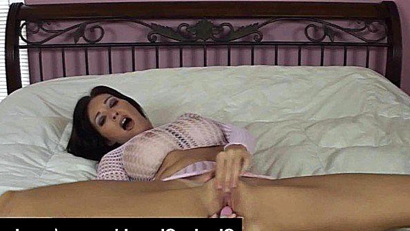 жена ночью дает мужу порно
