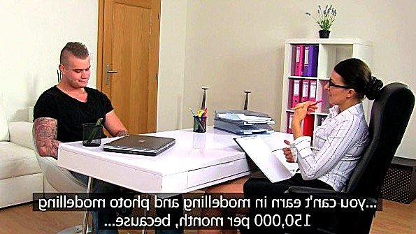 жену неожиданно в жопу