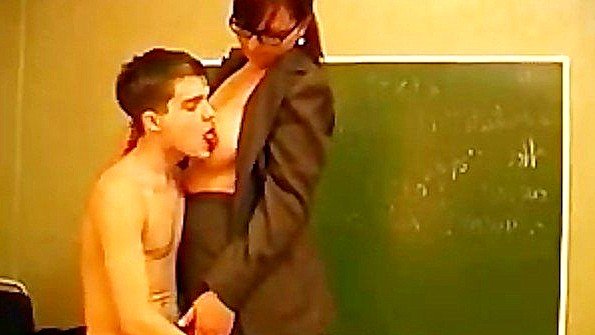 трахают замужних жен русских